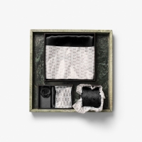 Giftbox solid hankie & lapel pin - Ref. Q2920500