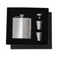 Set petaca 175 ml. 4 accesorios almaz - Ref. M21726